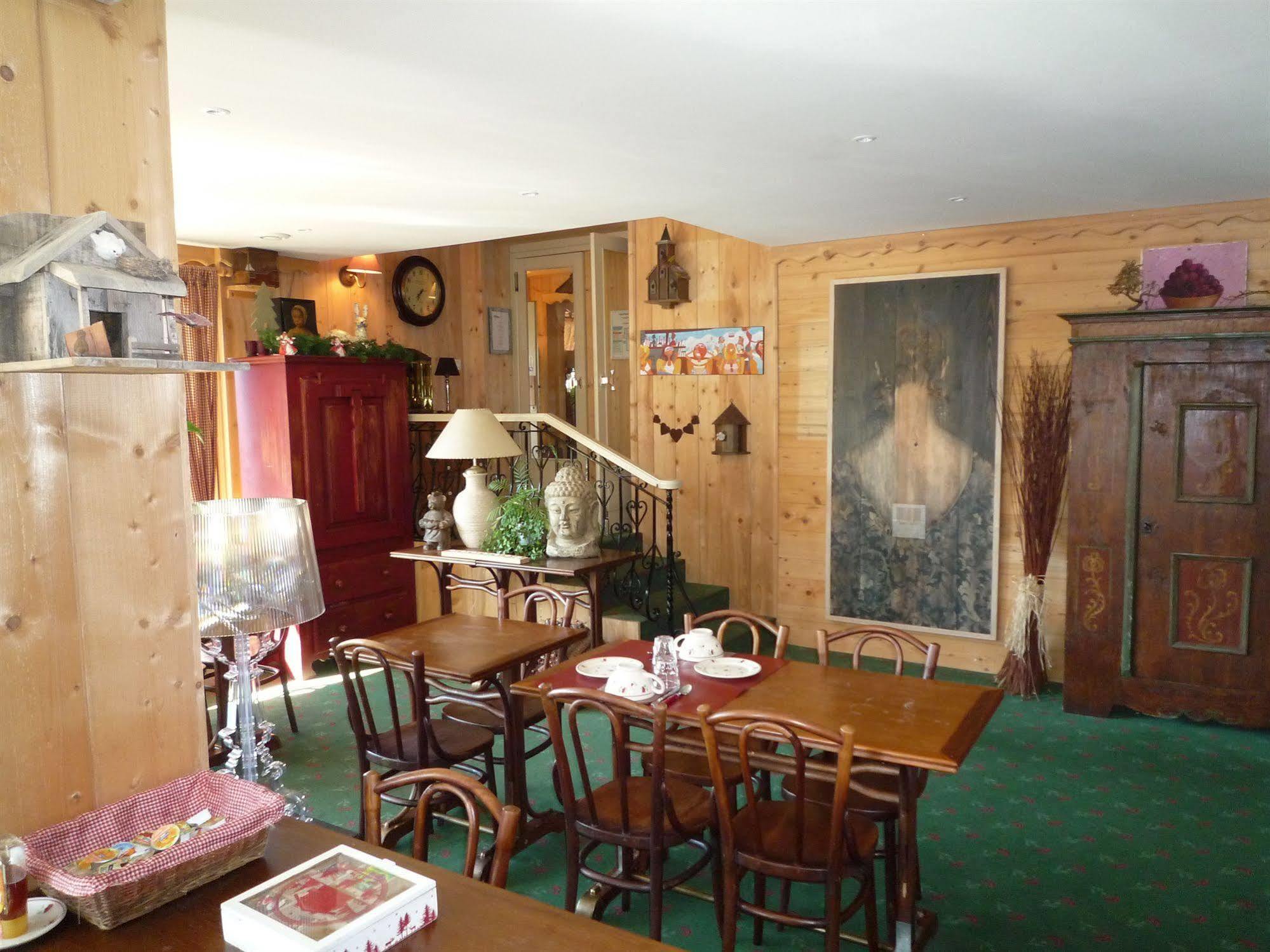 Les Aravis - Combloux Hotel Luaran gambar